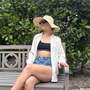 Meet your Posher, Isabelle